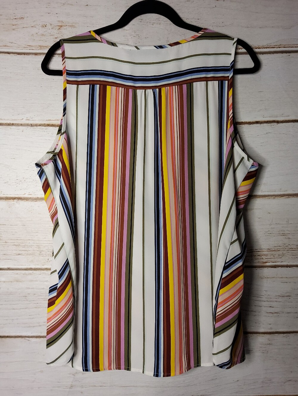 Apt. 9 Multi-Color Diagonal Stripe V-Neck Top. - Picture 2 of 7